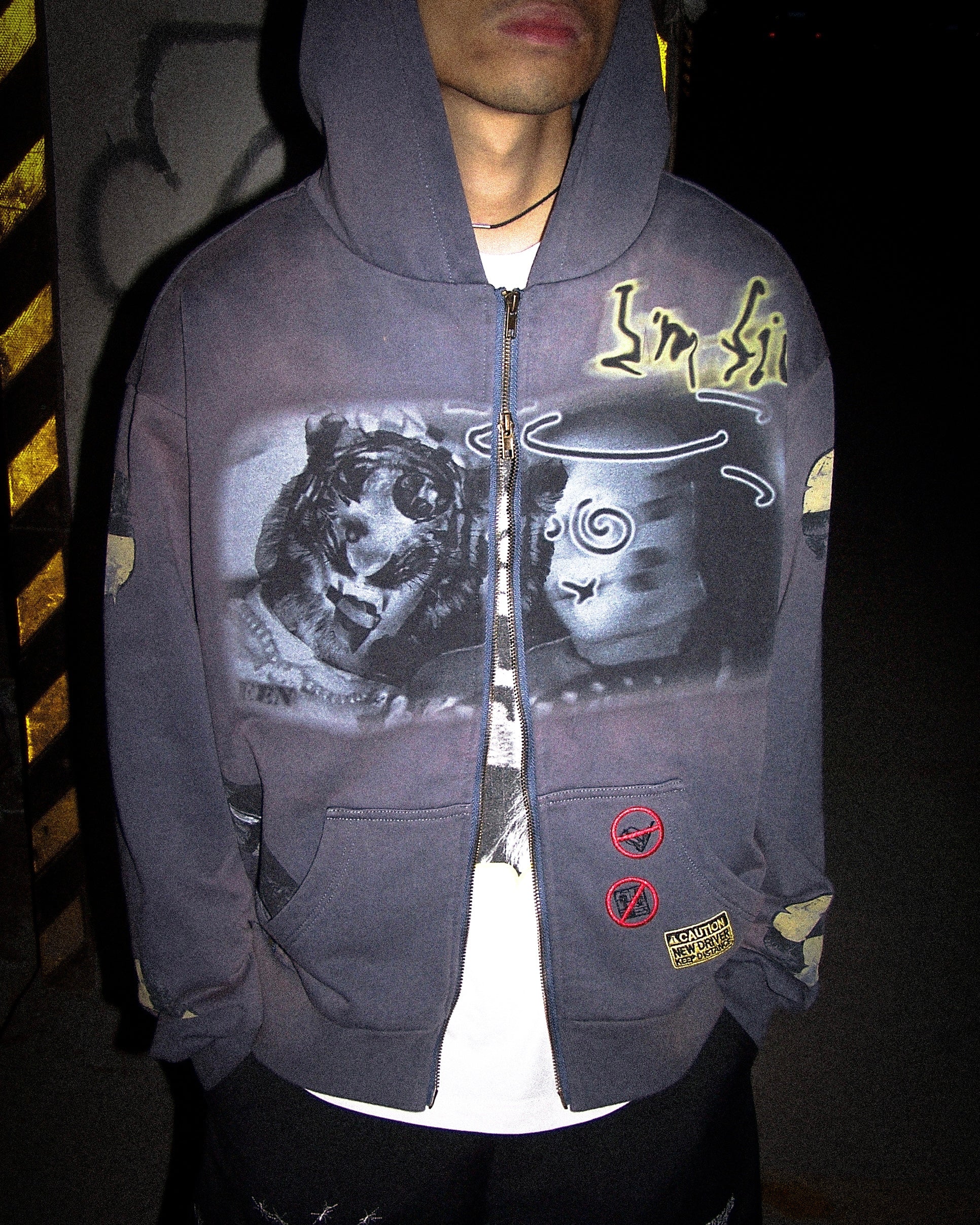 LAOHUCAI distressed zip hoddie