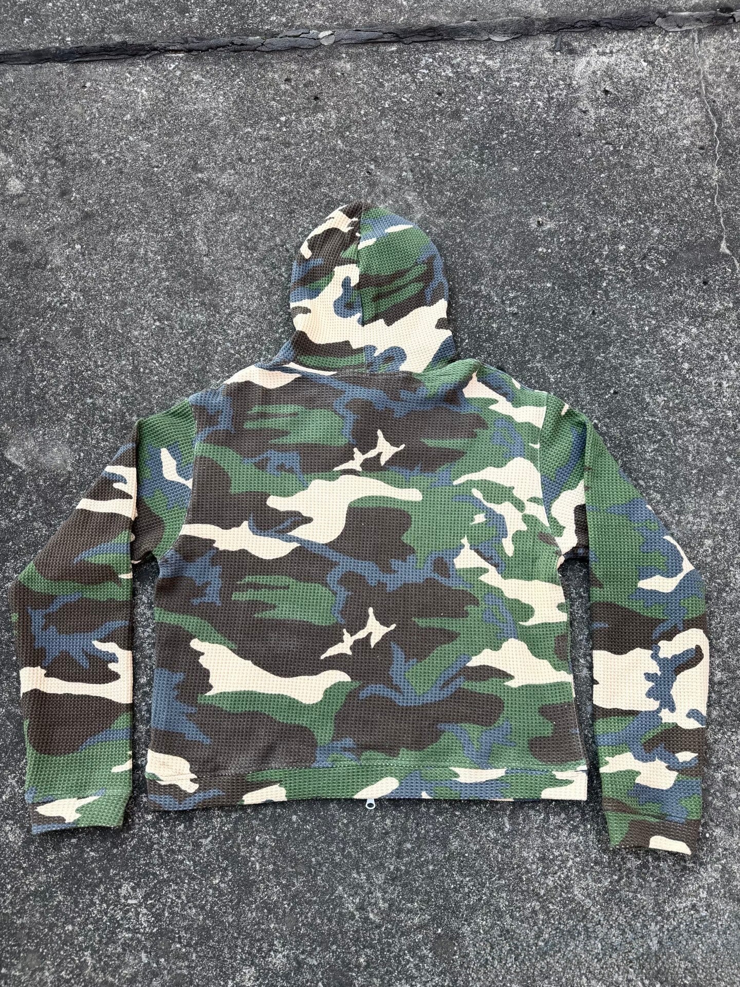 arrow up camo zip hoddie