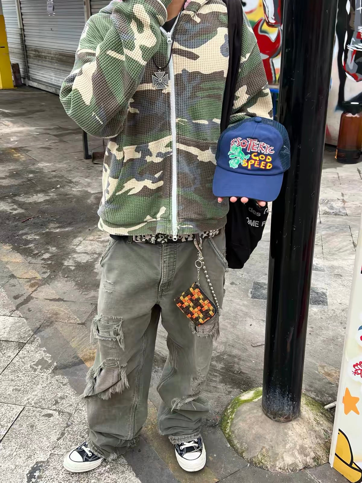 arrow up camo zip hoddie