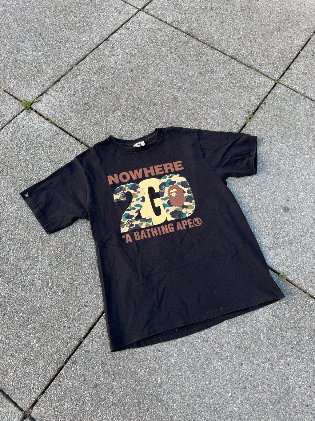 A BATHING APE × mastermind JAPAN – 20th Anniversary „NOWHERE 2G" Tee